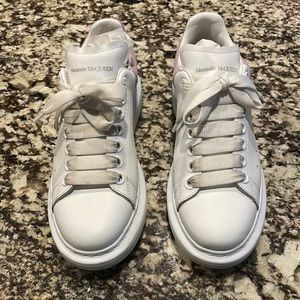 Alexander McQueen Women’s Larry Sneakers - size 37 - color: Lilac
